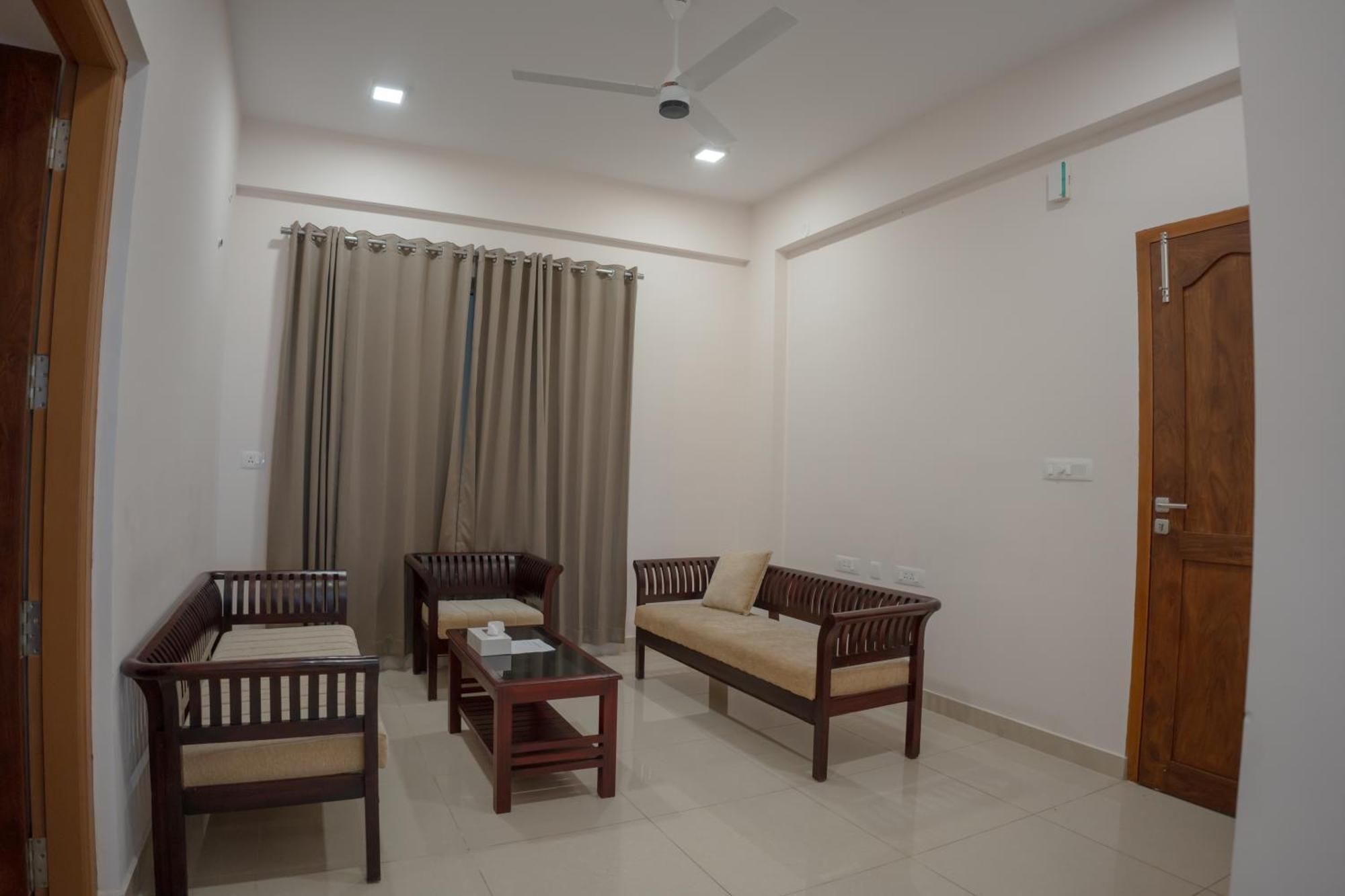 Daffodils Luxury Airport Suites Kochi Esterno foto