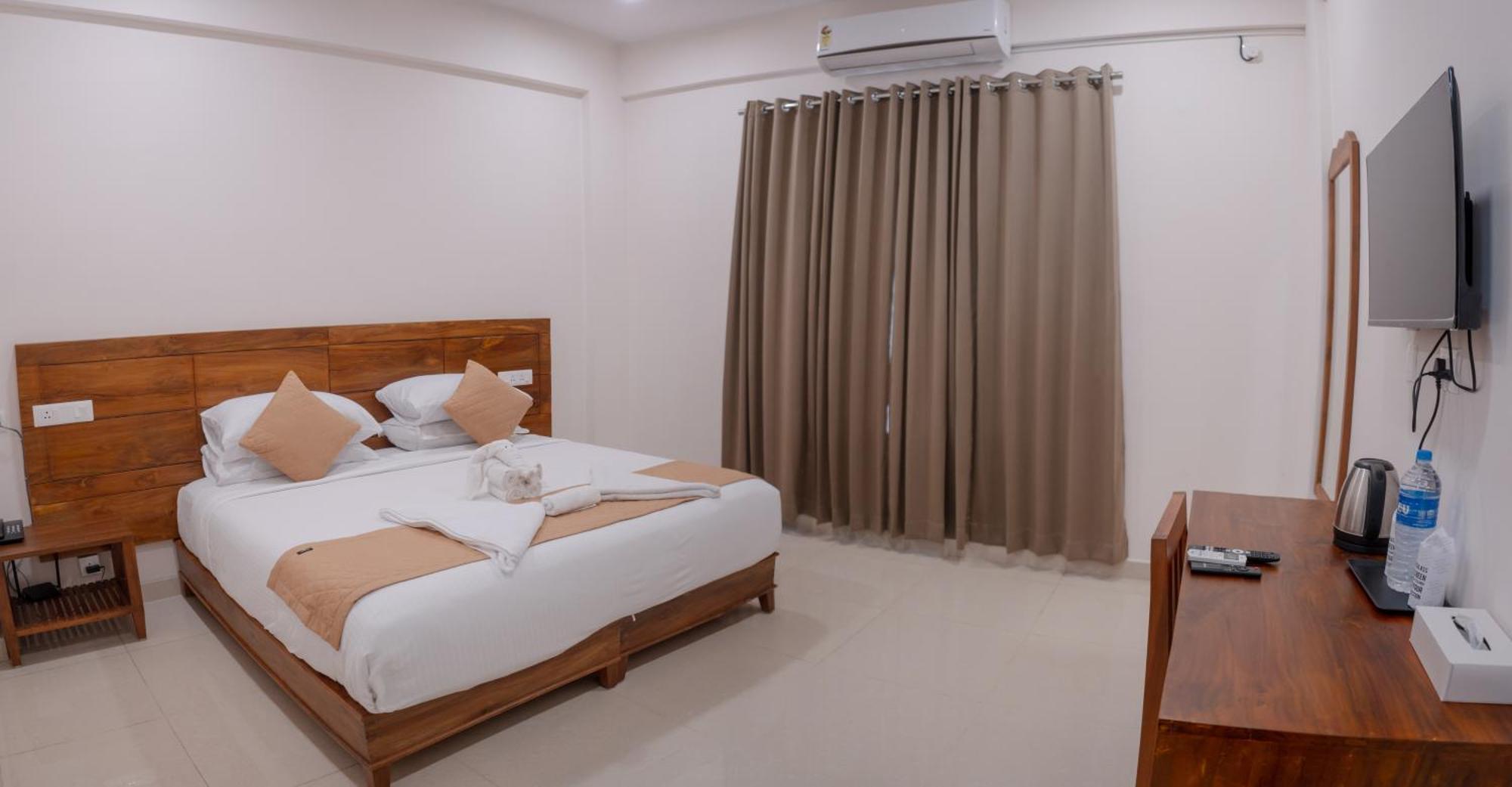 Daffodils Luxury Airport Suites Kochi Esterno foto