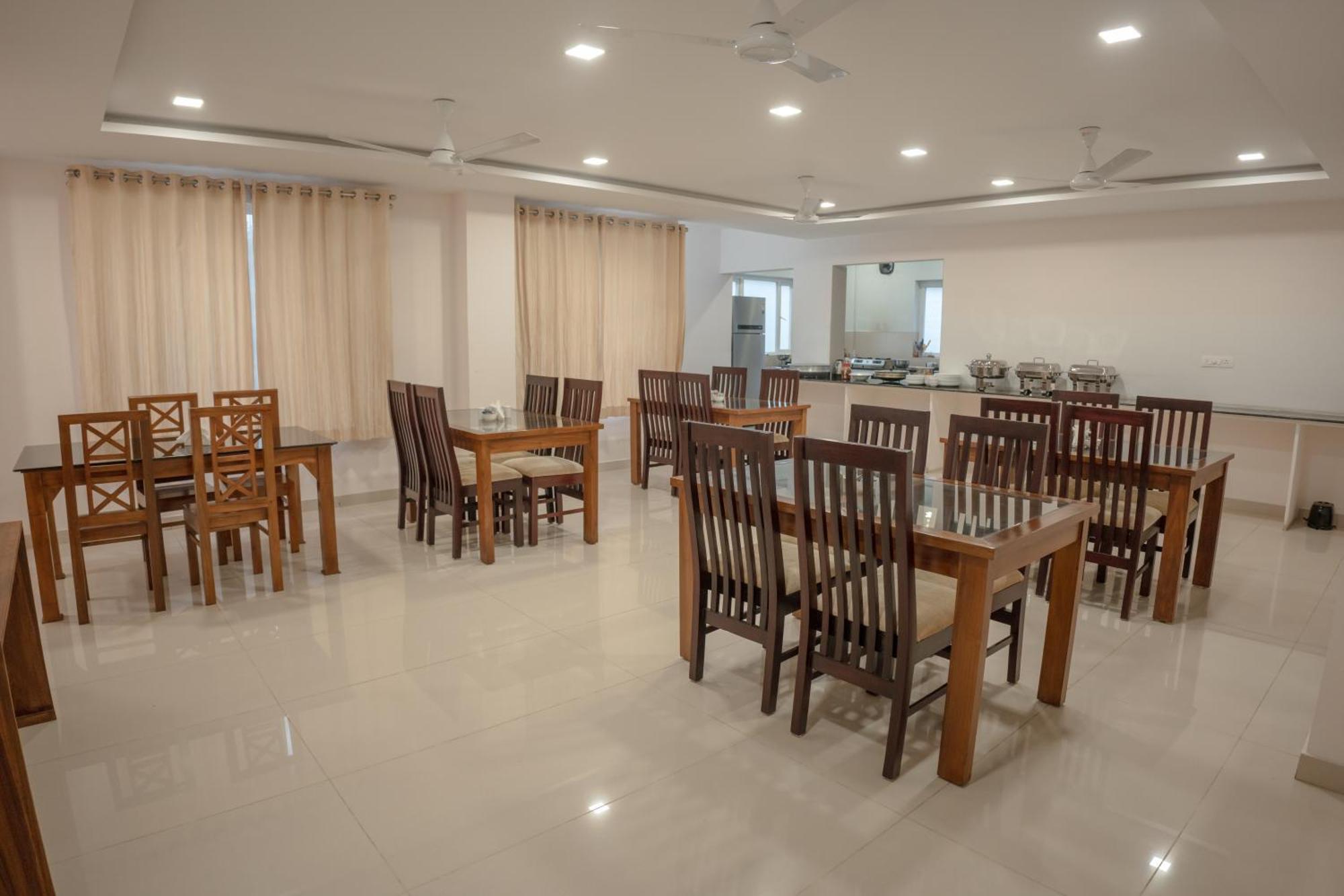 Daffodils Luxury Airport Suites Kochi Esterno foto